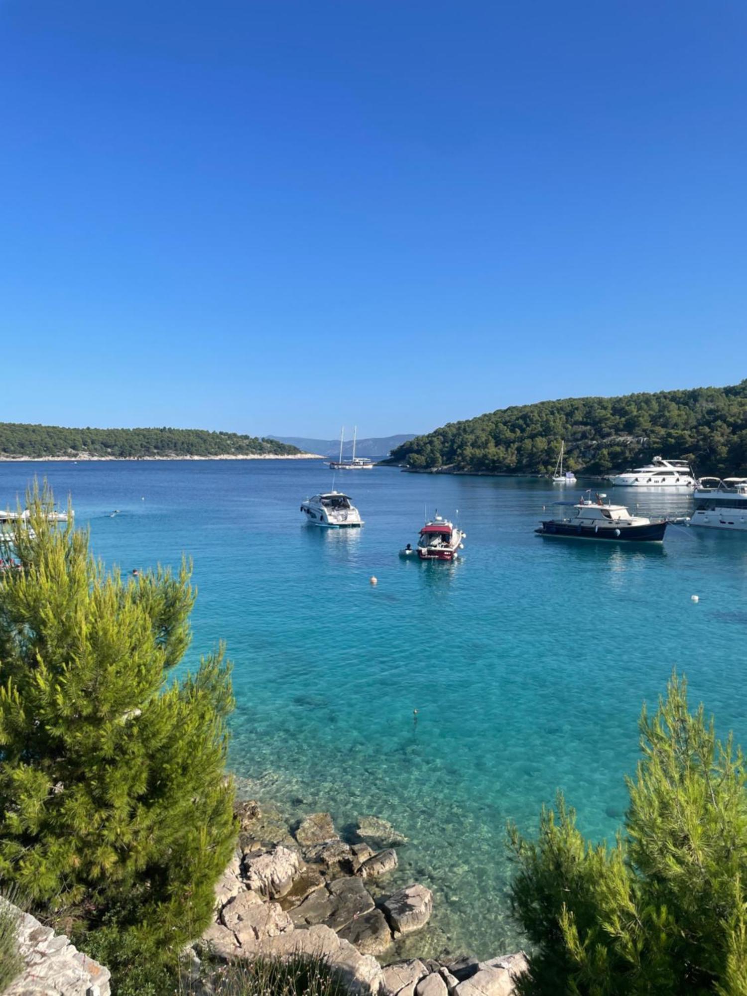 Luxury Villa Kate - In Lucice Bay With Turquoise Sea, Amazing Seaviews, And Heated Pool Milna  Exteriér fotografie