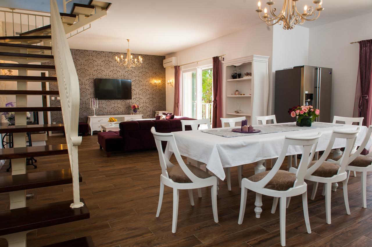 Luxury Villa Kate - In Lucice Bay With Turquoise Sea, Amazing Seaviews, And Heated Pool Milna  Exteriér fotografie