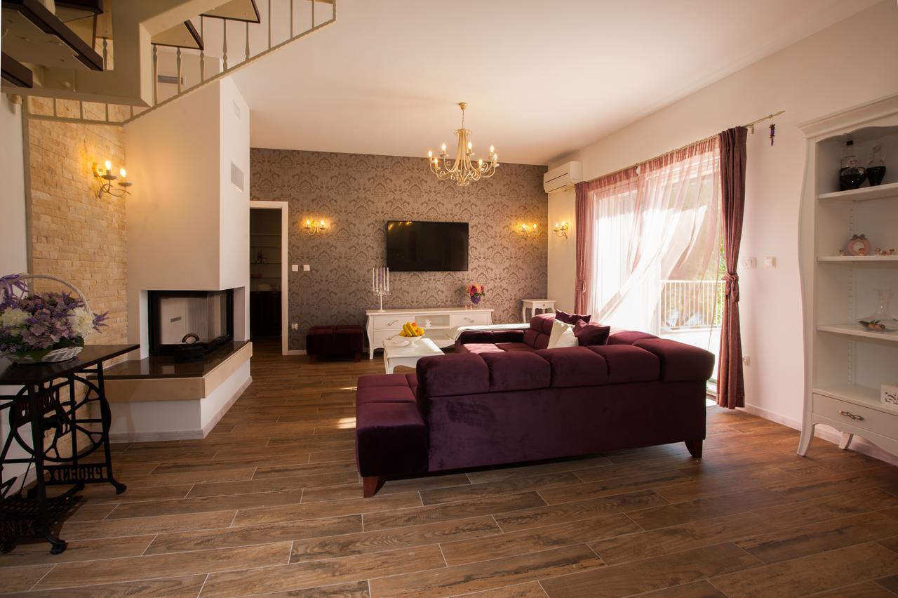 Luxury Villa Kate - In Lucice Bay With Turquoise Sea, Amazing Seaviews, And Heated Pool Milna  Exteriér fotografie