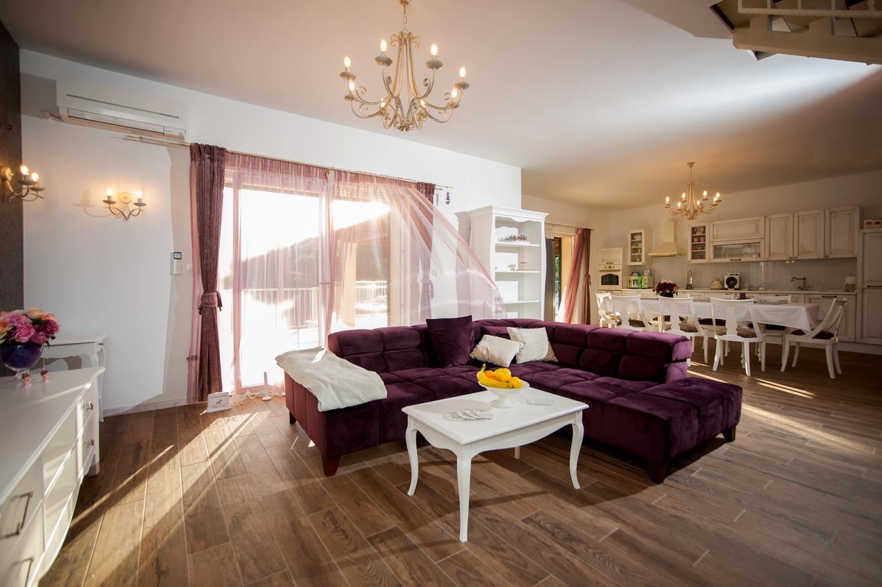 Luxury Villa Kate - In Lucice Bay With Turquoise Sea, Amazing Seaviews, And Heated Pool Milna  Exteriér fotografie